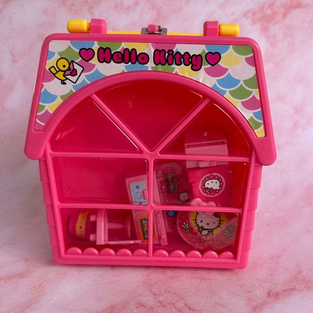 Hello Kitty Petite House Compact Playset